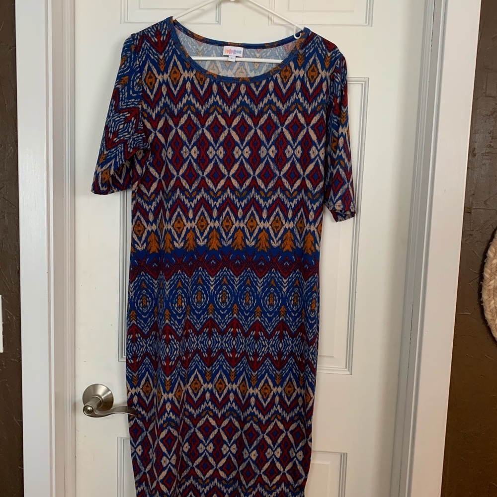 Julia/LuLaRoe